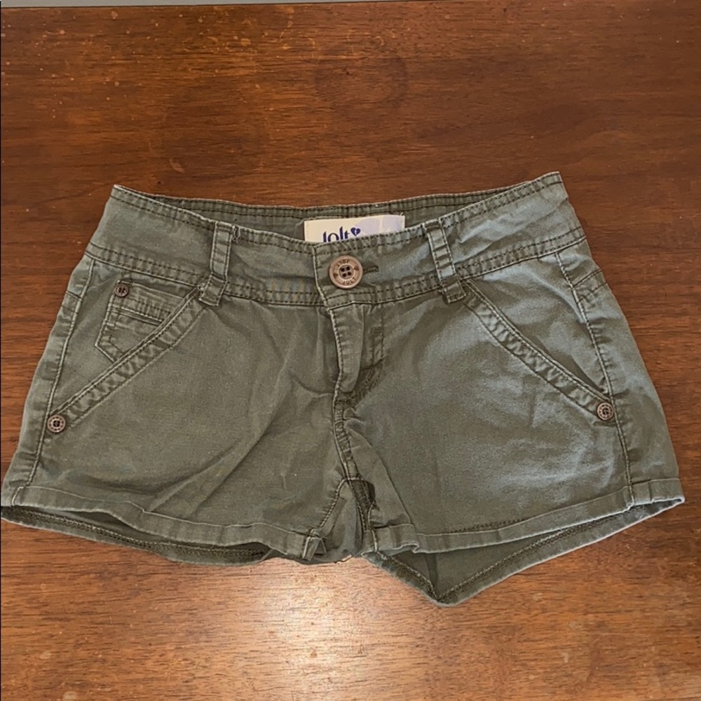 Jolt Shorts Army Green Cargos